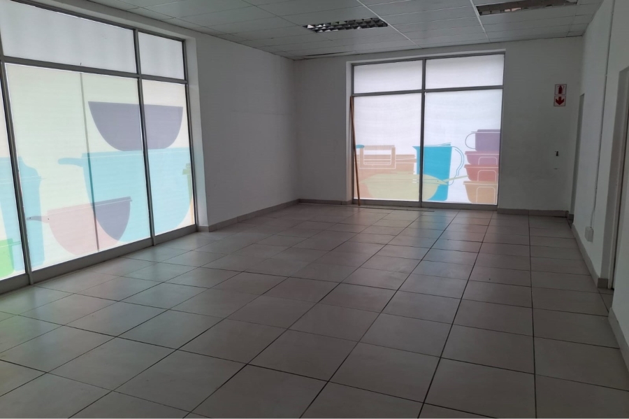 To Let commercial Property for Rent in Korsten Eastern Cape